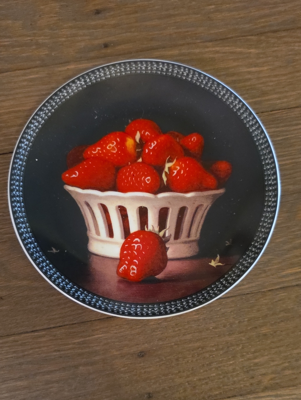 Bernardaud Limoges Porcelain Sweets Plate "Strawberry Cup" 5.75"